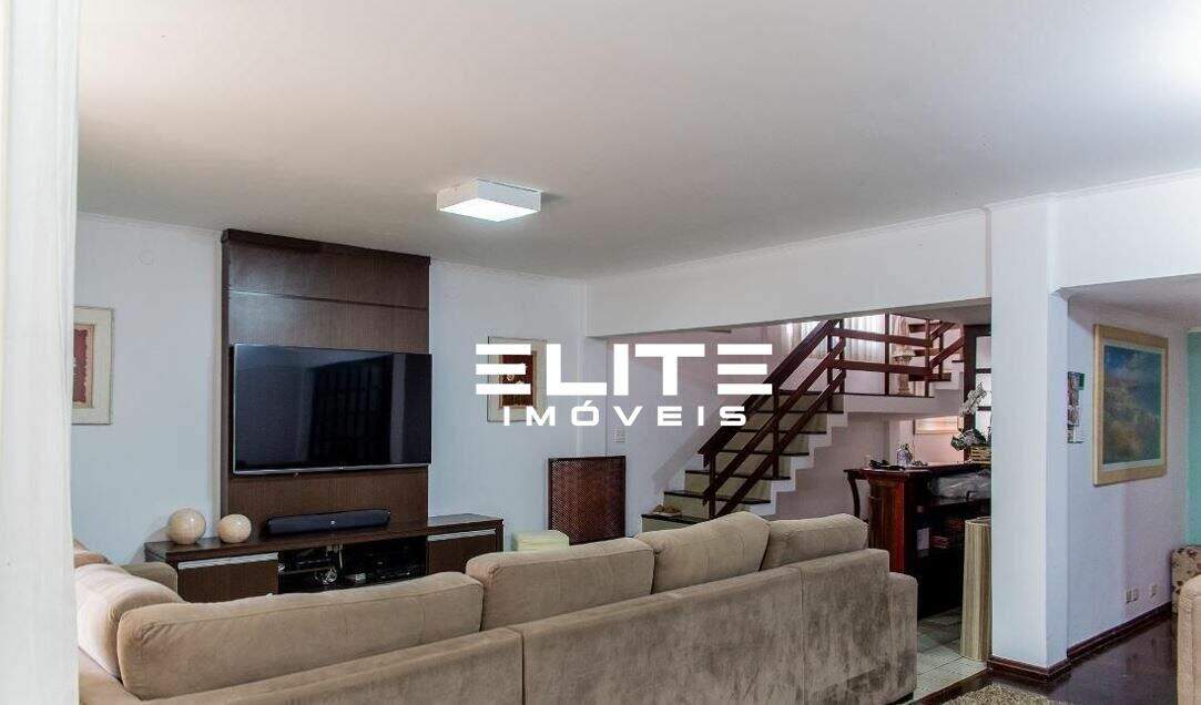 Sobrado à venda no Bairro Jardim: 