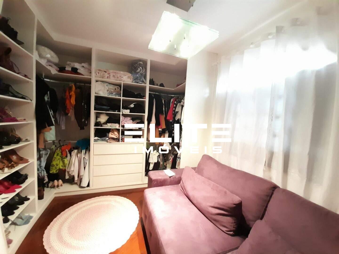 Sobrado à venda no Vila Eldízia: 