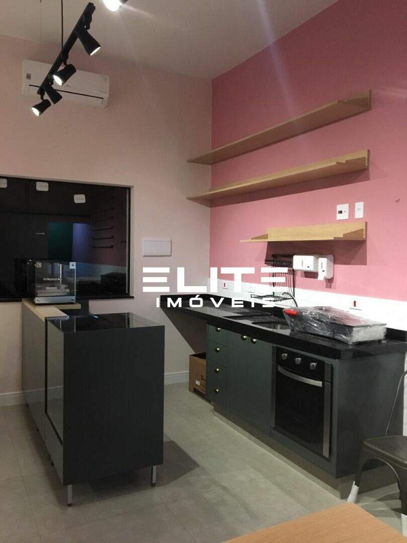 Salão à venda no Centro: 