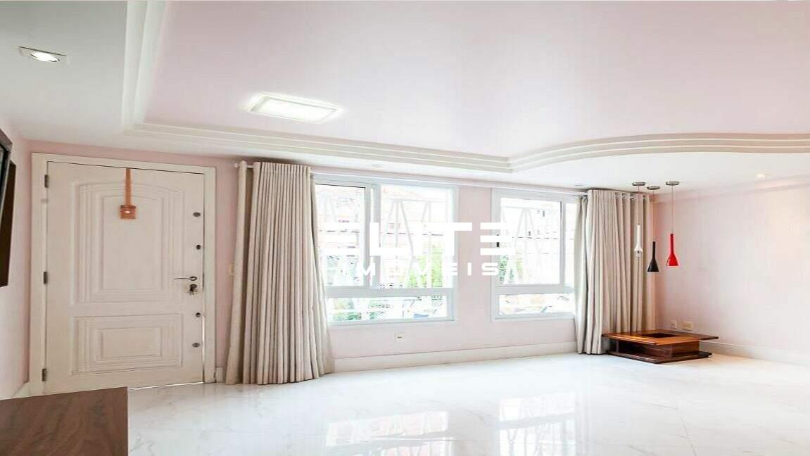 Sobrado à venda no Centro: 