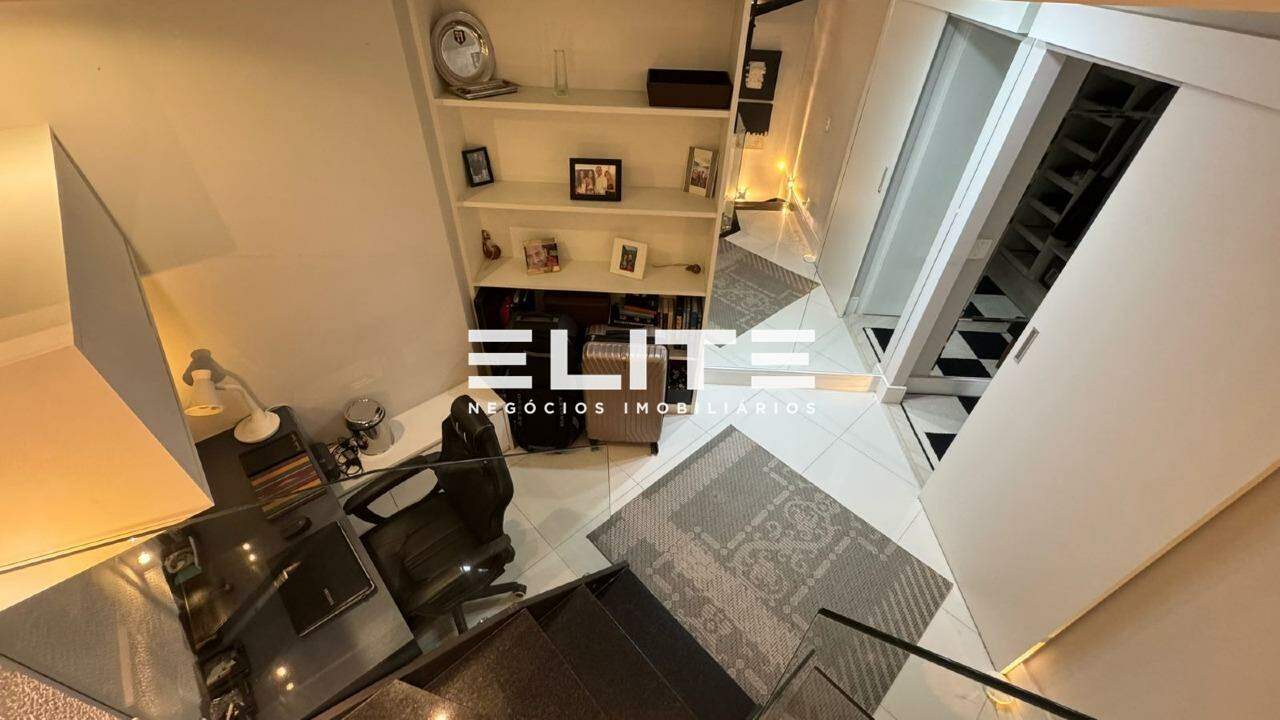 Cobertura à venda no Bairro Jardim: 