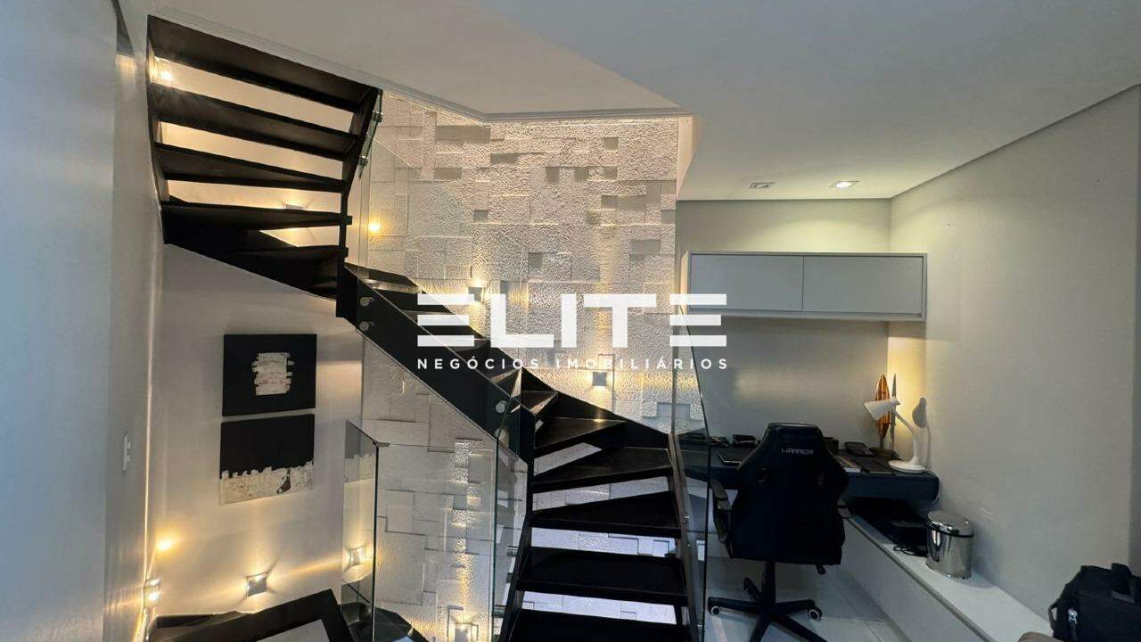 Cobertura à venda no Bairro Jardim: 