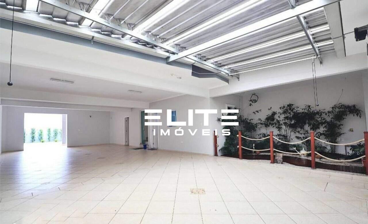 Sobrado à venda no Bairro Jardim: 