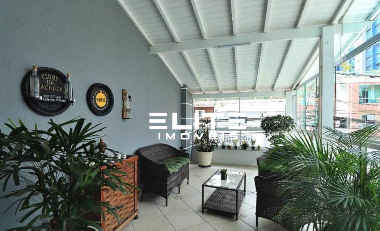 Sobrado à venda no Bairro Jardim: 