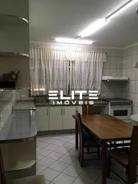 Sobrado à venda no Campestre: 