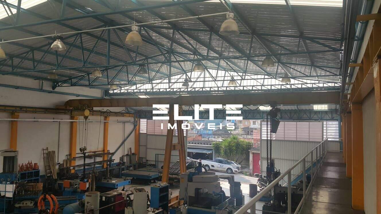 Galpão à venda no Vila Tibiriçá: 