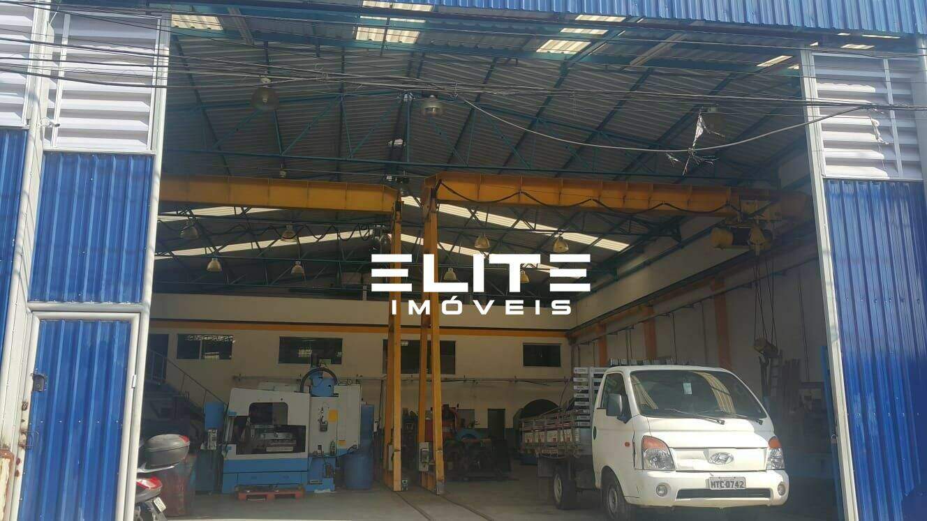 Galpão à venda no Vila Tibiriçá: 