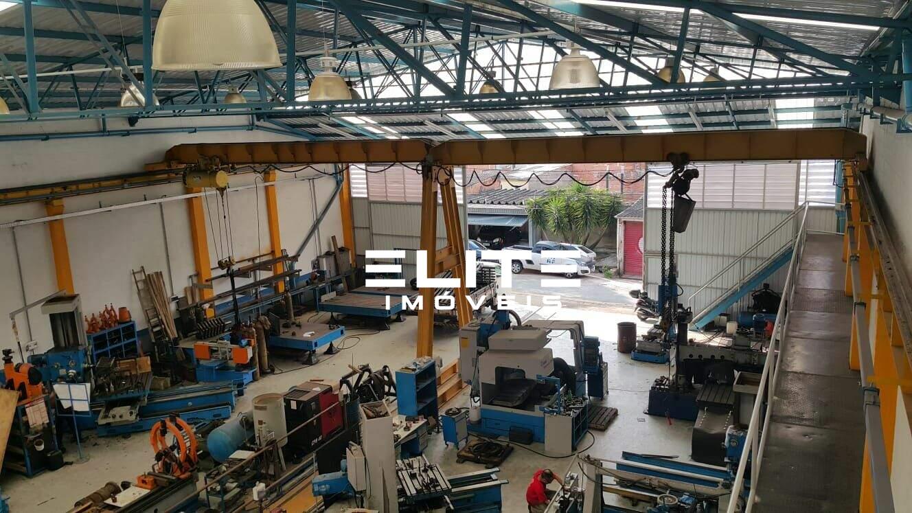 Galpão à venda no Vila Tibiriçá: 