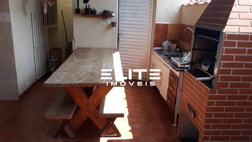 Sobrado à venda no Jardim Silvana: 