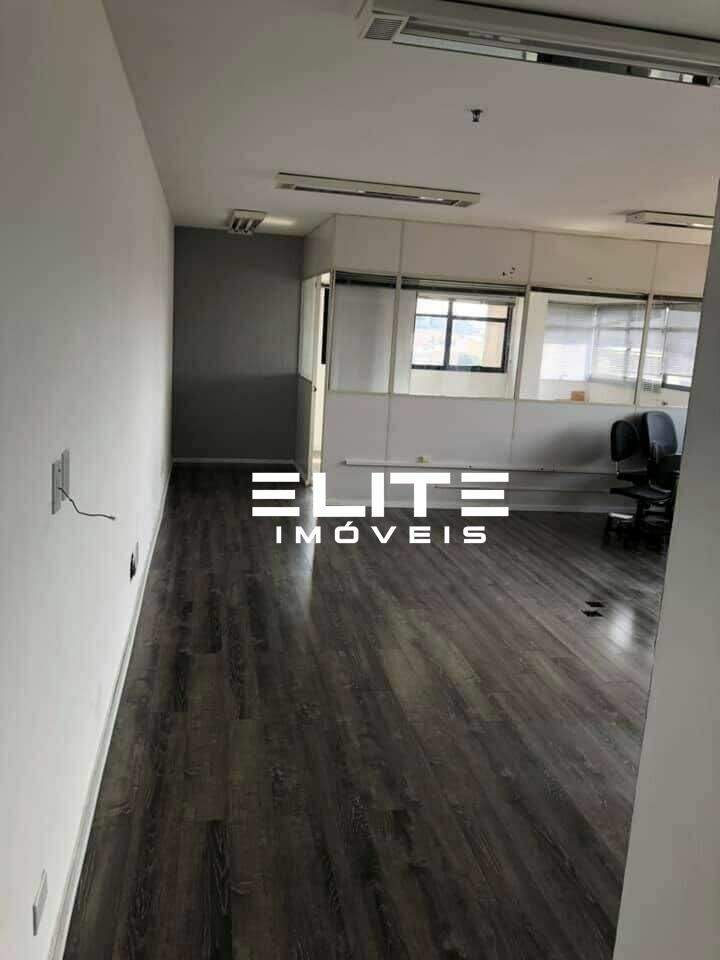 Sala à venda no Centro: 