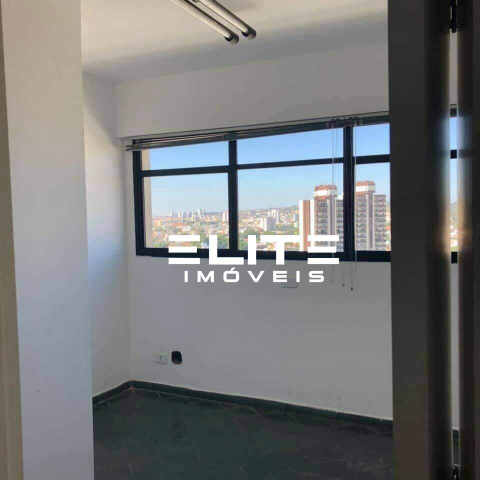 Sala à venda no Centro: 