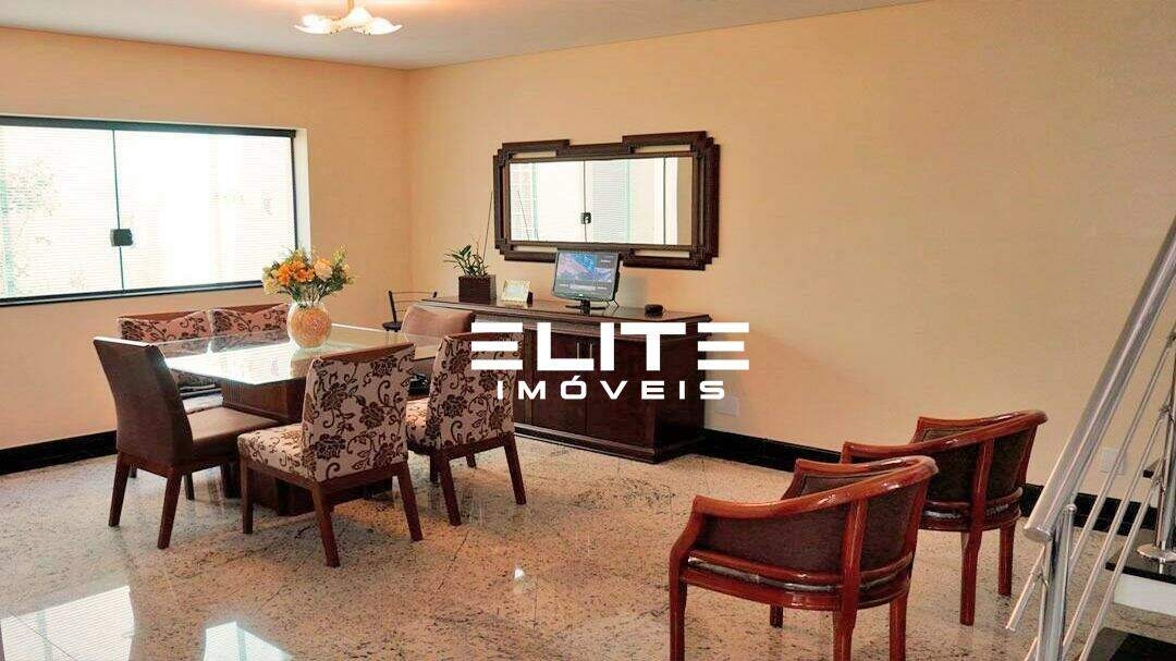 Sobrado à venda no Vila Santa Teresa: 