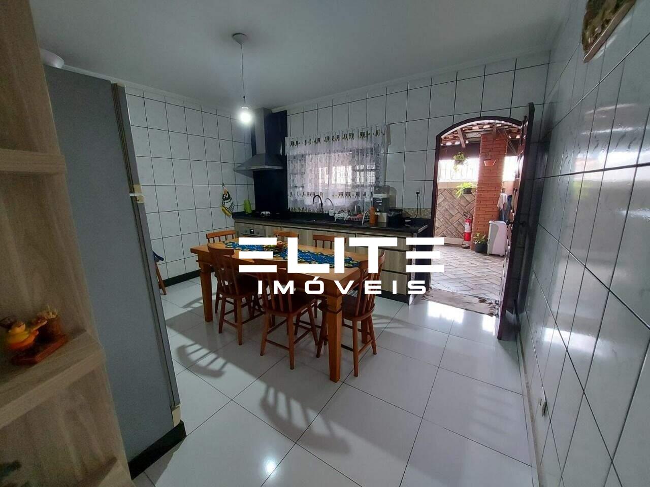 Sobrado à venda no Parque Marajoara: 