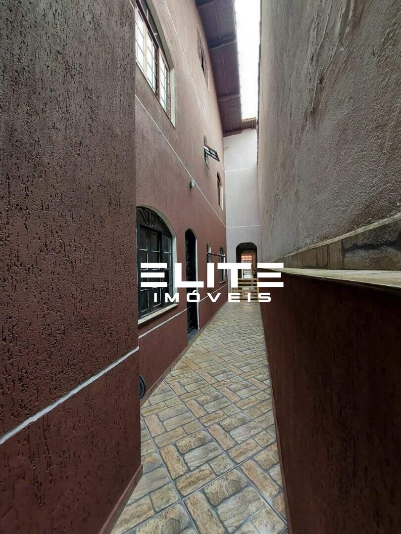 Sobrado à venda no Parque Marajoara: 