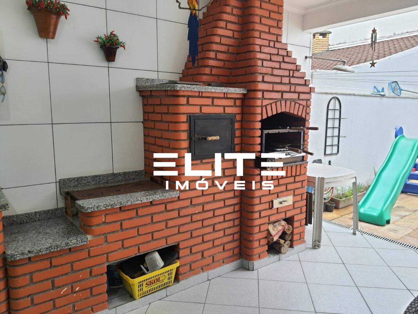 Sobrado à venda no Parque Jaçatuba: 