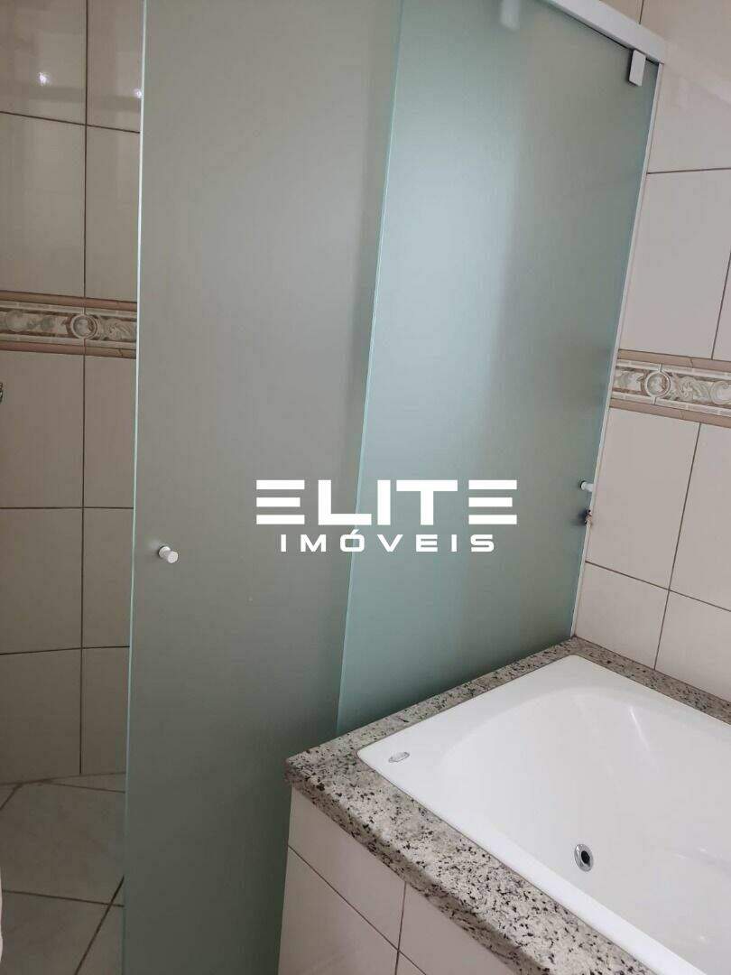 Sobrado à venda no Parque Jaçatuba: 