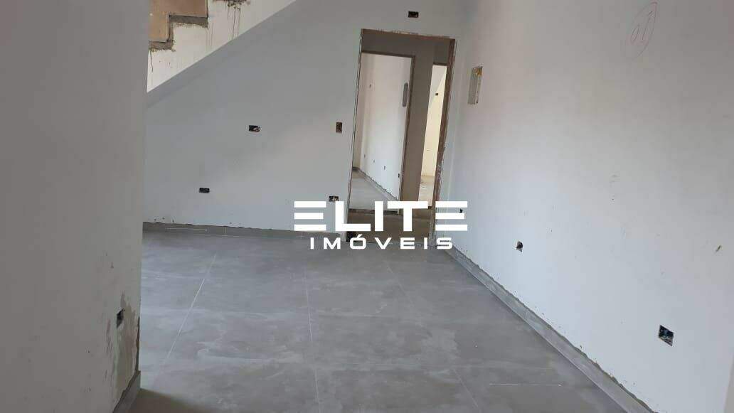 Cobertura à venda no Silveira: 