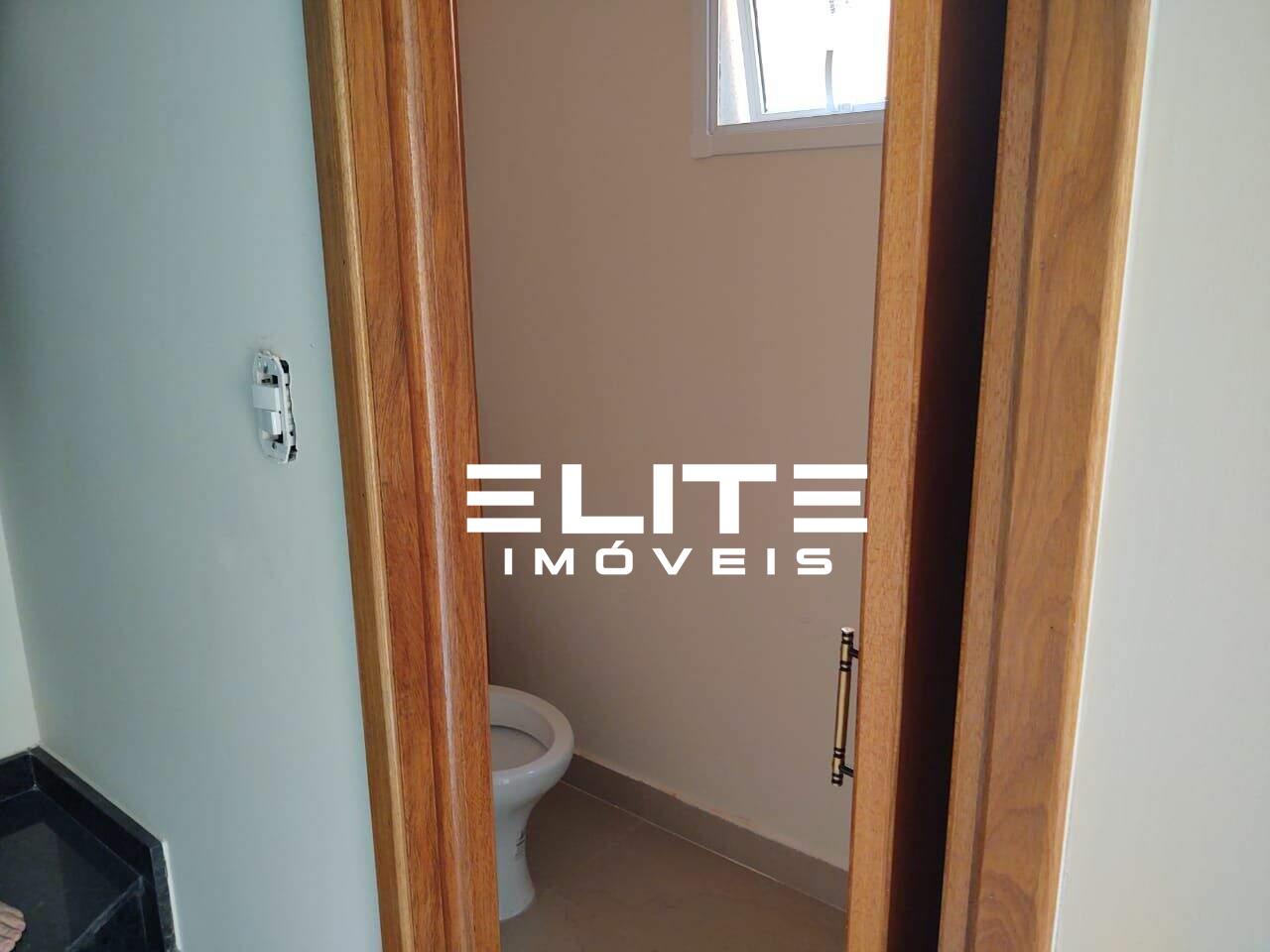 Sobrado à venda no Parque Oratório: 