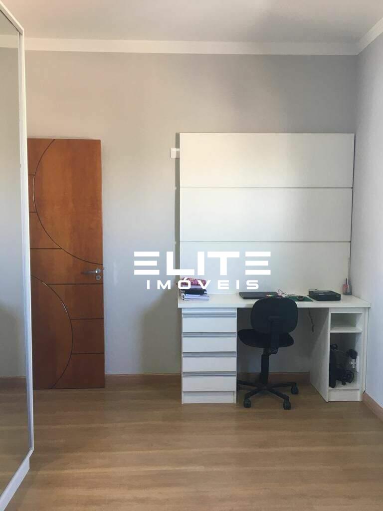 Sobrado à venda no Vila Palmares: 