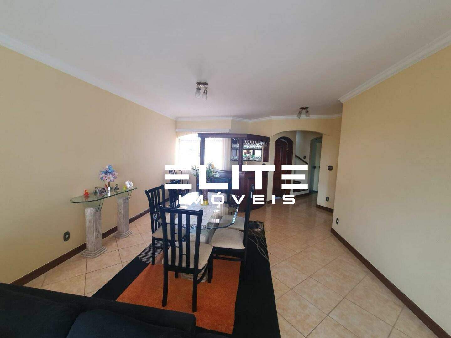 Sobrado à venda no Vila Cecília Maria: 