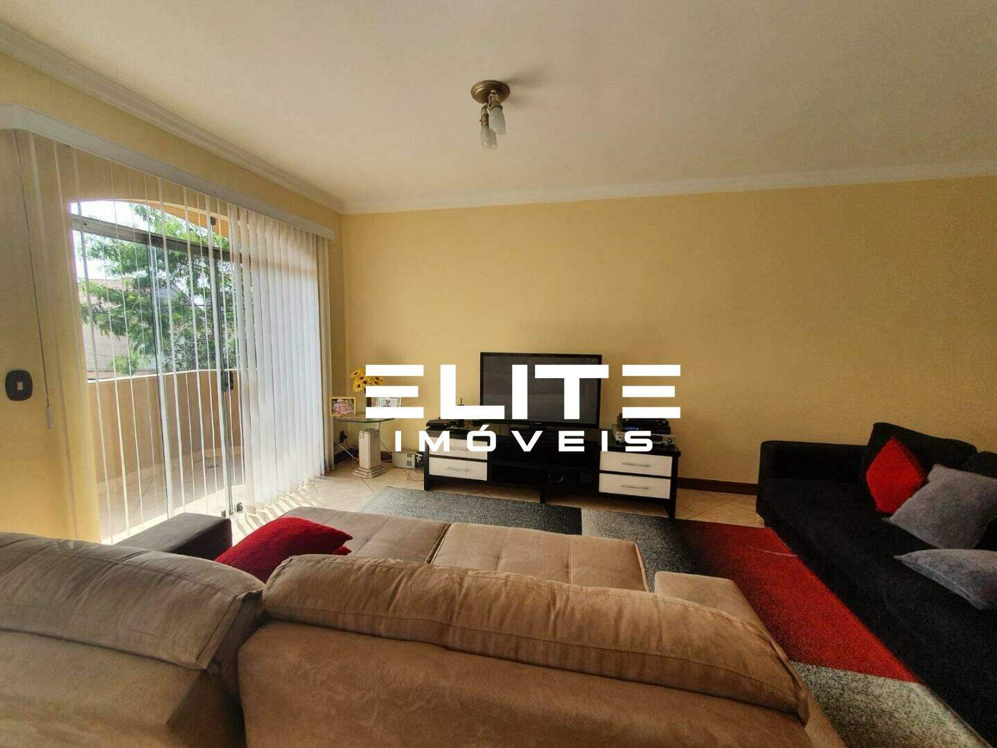 Sobrado à venda no Vila Cecília Maria: 