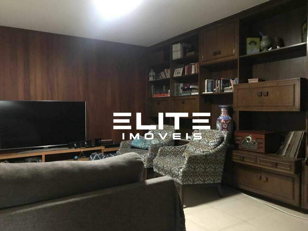 Sobrado à venda no Vila Bastos: 