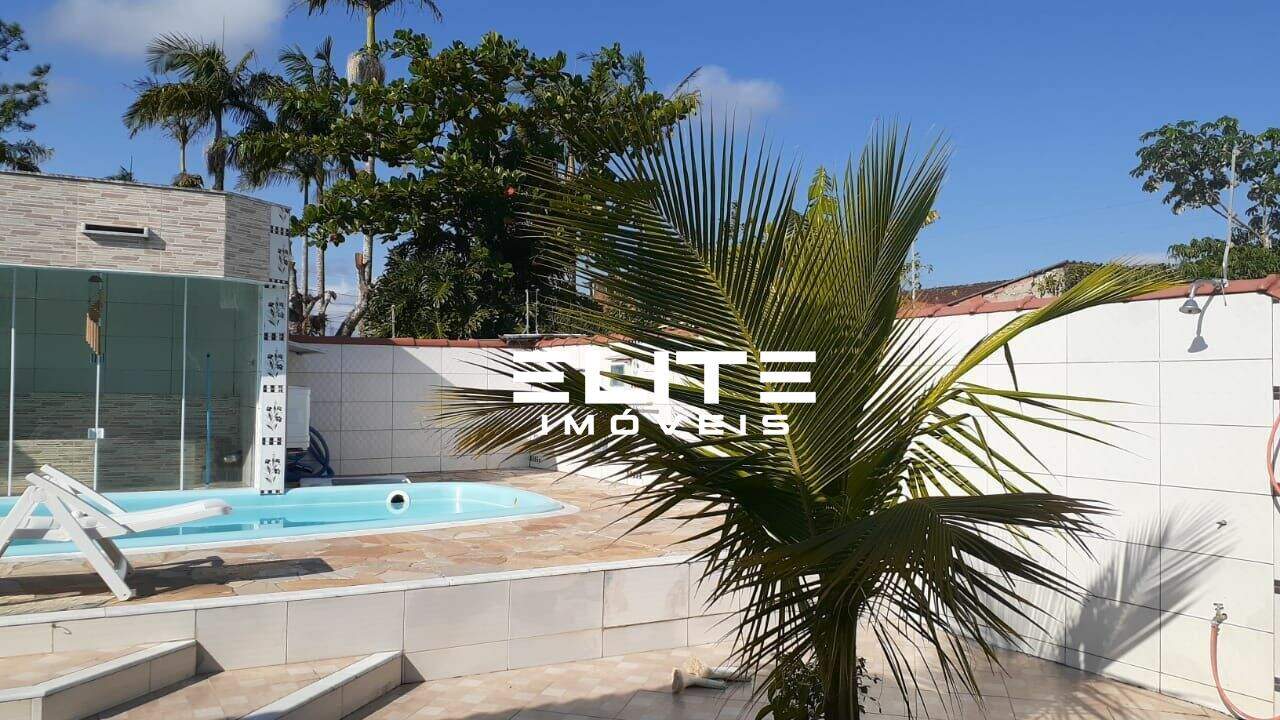 Casa à venda no Estância Balneária Maria Helena Novaes: 