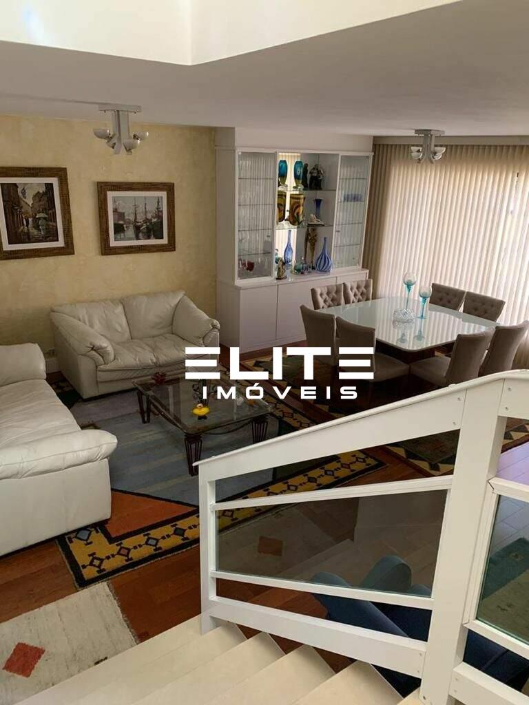 Sobrado à venda no Jardim Bela Vista: 