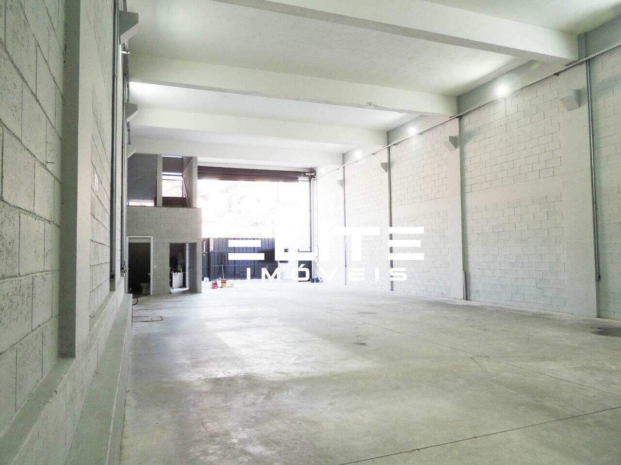 Galpão à venda no Parque João Ramalho: 