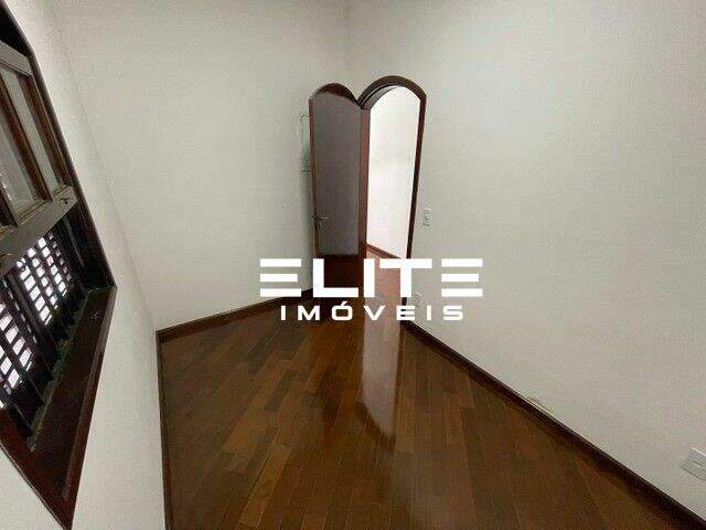 Sobrado à venda no Jardim das Maravilhas: 