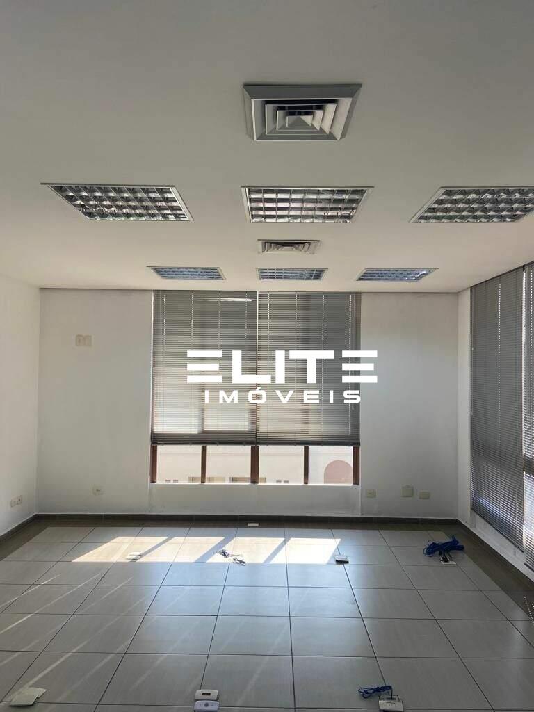 Sala à venda no Vila Bastos: 