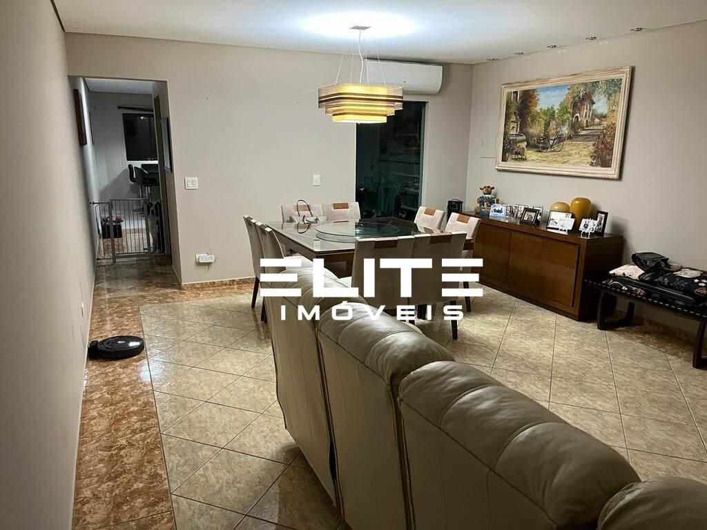 Sobrado à venda no Parque Oratório: 