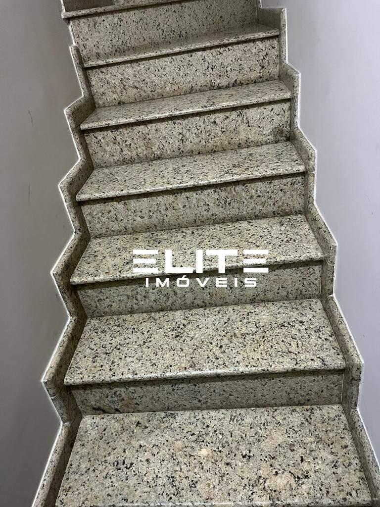 Sobrado à venda no Parque Oratório: 