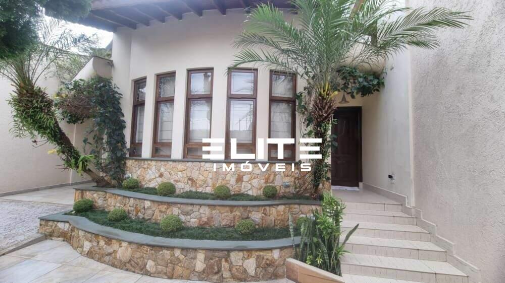 Sobrado à venda no Bairro Jardim: 