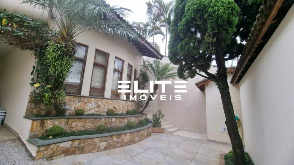 Sobrado à venda no Bairro Jardim: 