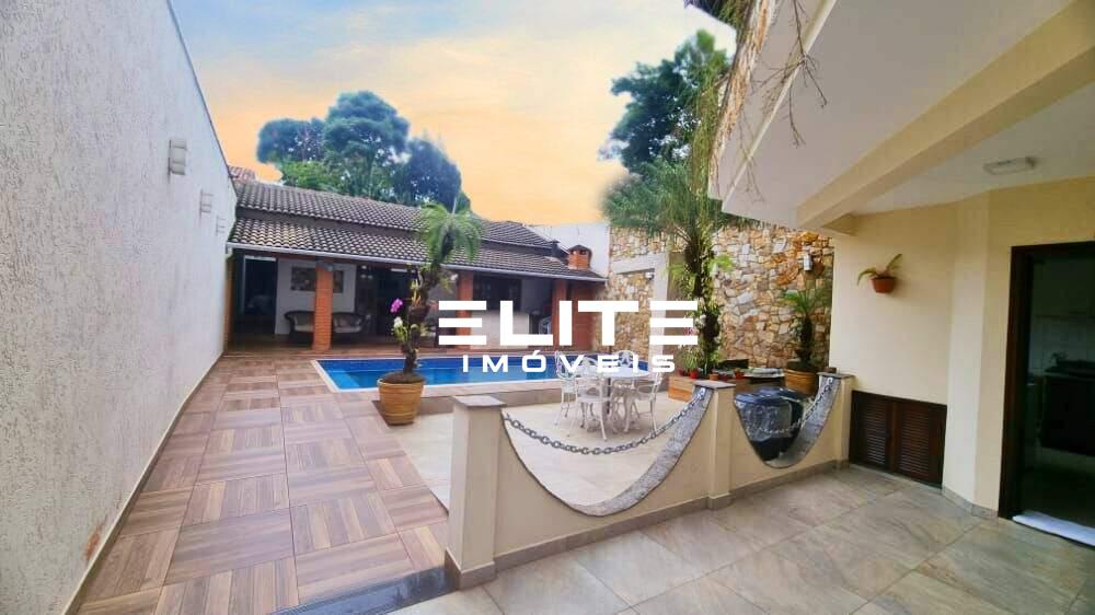 Sobrado à venda no Bairro Jardim: 