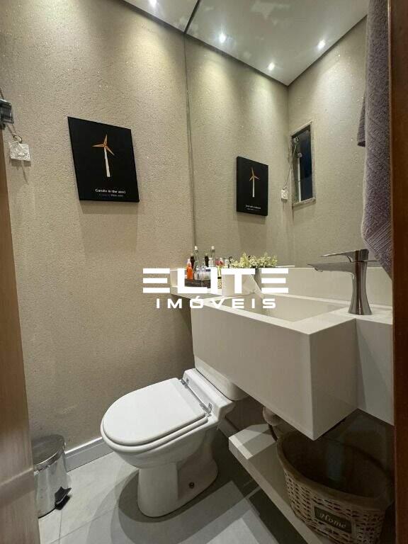 Sobrado à venda no Campestre: 