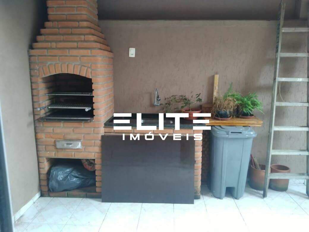 Sobrado à venda no Jardim Orlandina: 