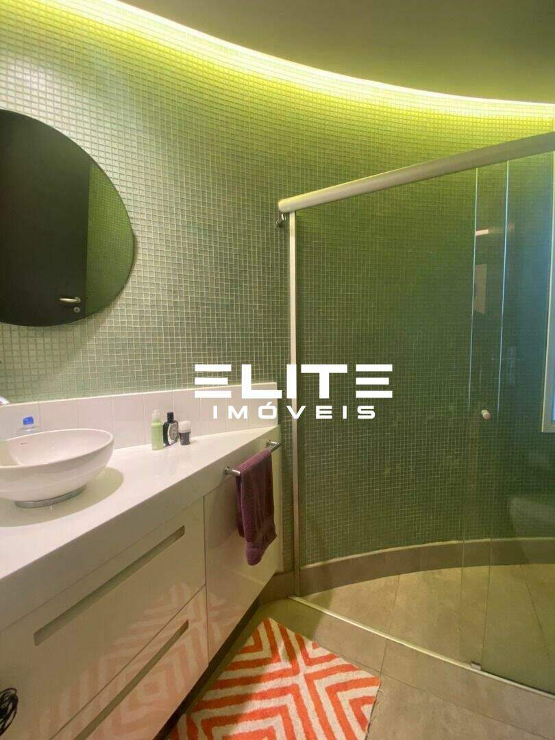 Cobertura à venda no Bairro Jardim: 