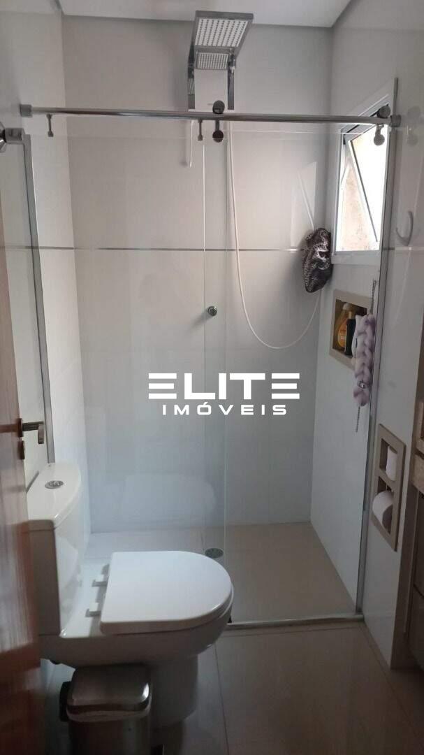 Sobrado à venda no Vila Linda: 