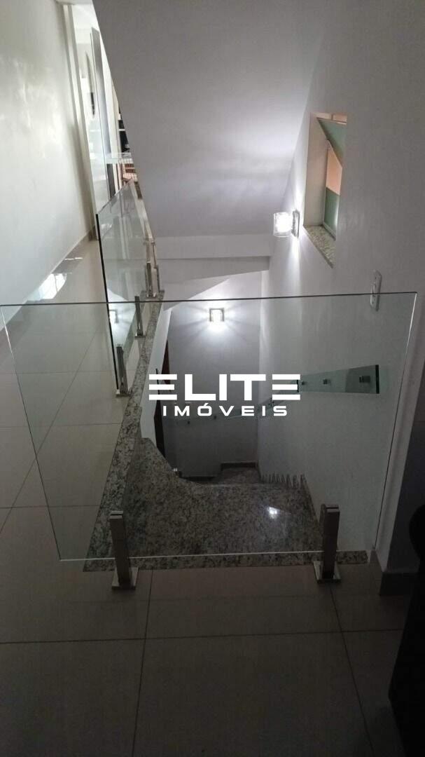 Sobrado à venda no Vila Linda: 