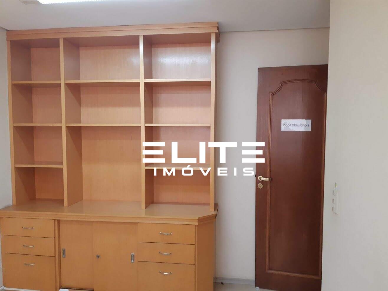 Sala à venda no Centro: 