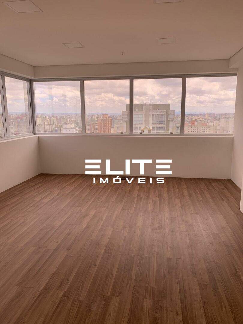 Sala à venda no Centro: 