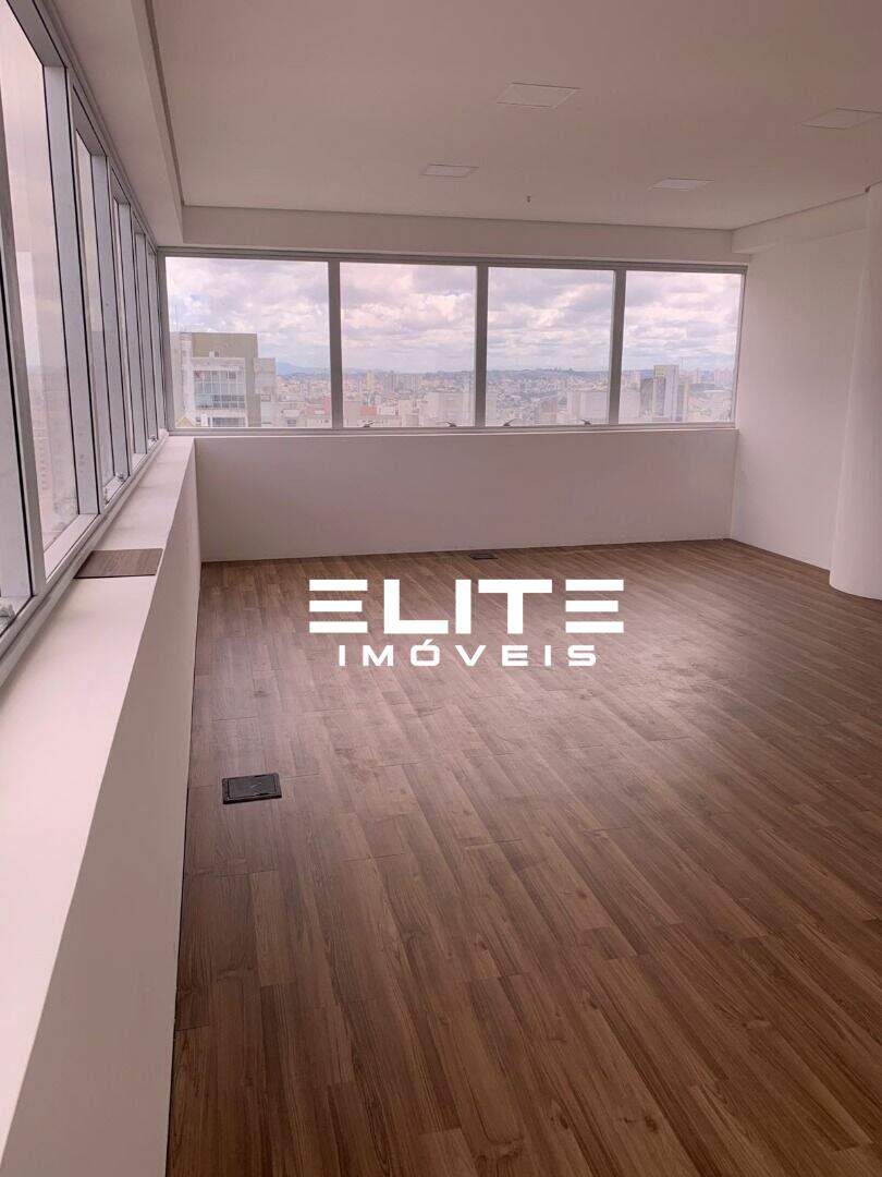 Sala à venda no Centro: 