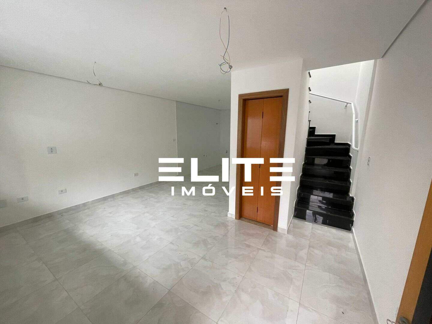 Sobrado à venda no Vila Camilópolis: 