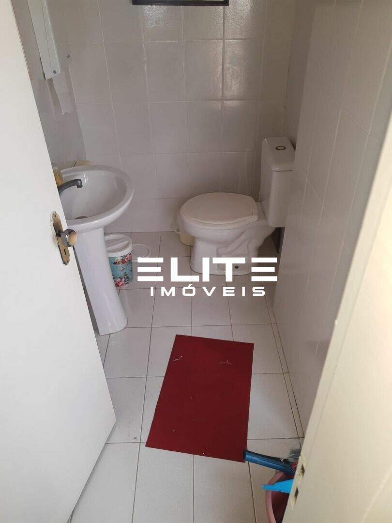 Sala à venda no Centro: 