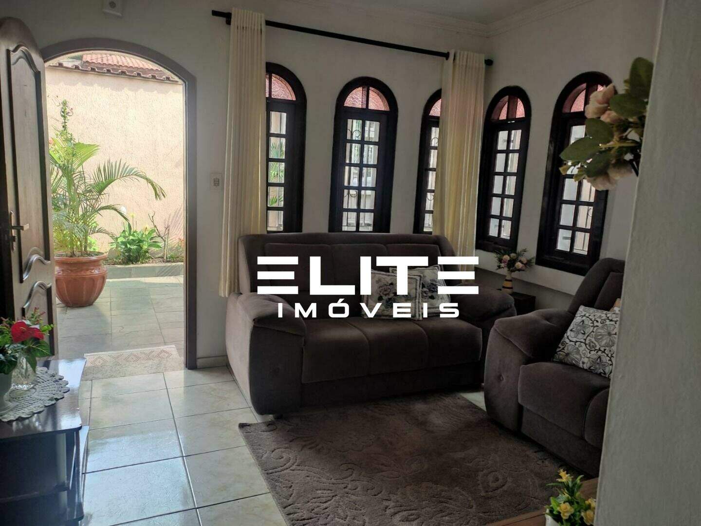 Sobrado à venda no Vila Vitória: 