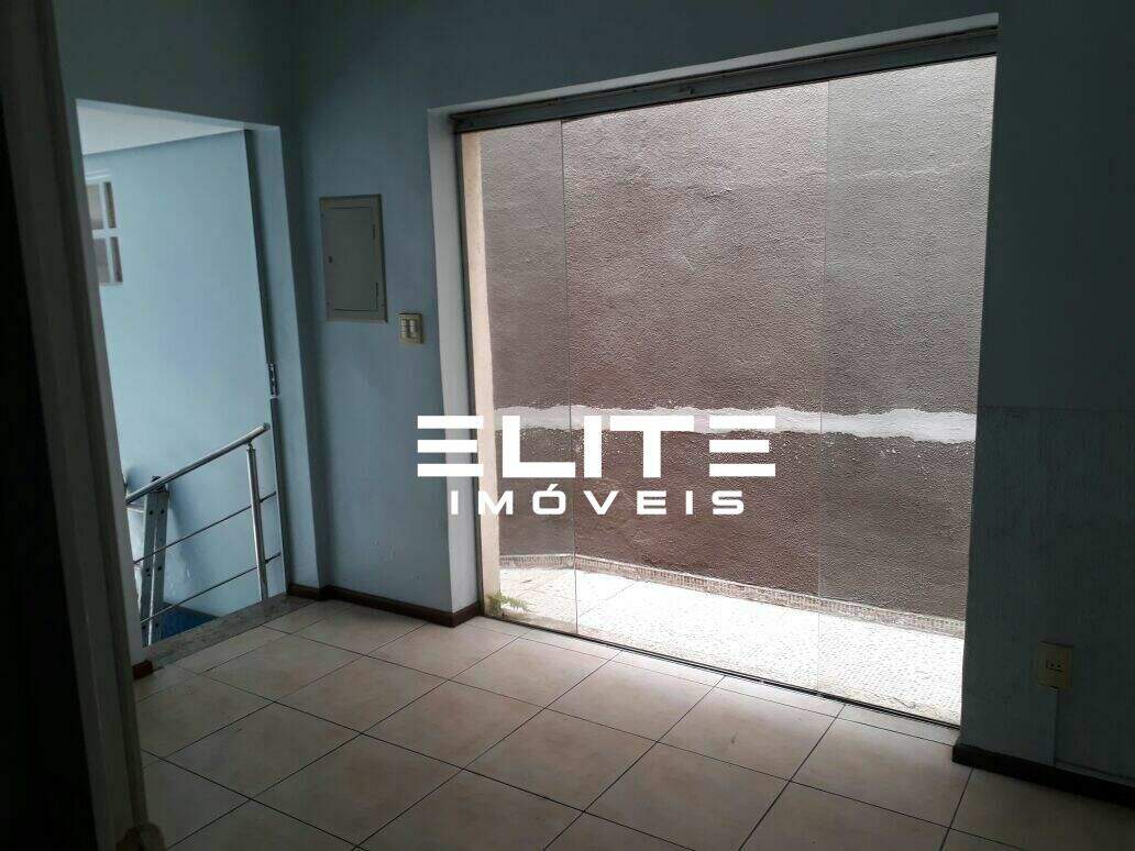 Sobrado à venda no Centro: 