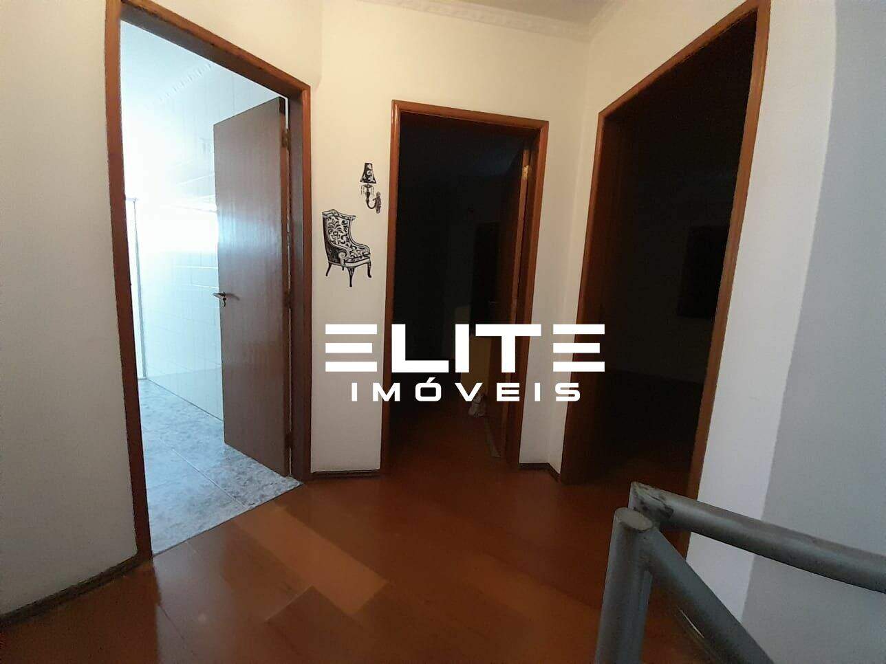 Sobrado à venda no Santa Maria: 