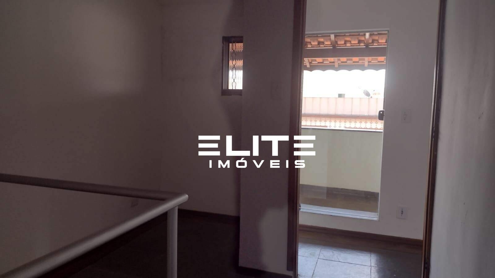 Sobrado à venda no Santa Maria: 